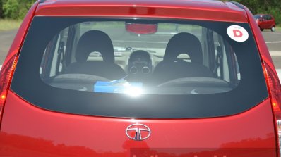 2015 Tata Nano GenX AMT rear windscreen