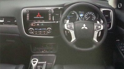 2016 Mitsubishi Outlander facelift dashboard brochure