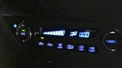 2016 Toyota Hilux (Revo) automatic AC