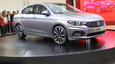 Fiat Aegea front quarters at the 2015 Istanbul Motor Show