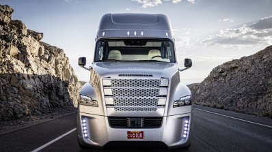 Freightliner Inspiration Truck front press image