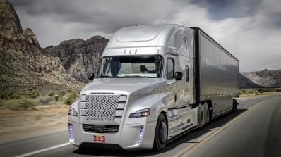 Freightliner Inspiration Truck front three quarter in motion press image