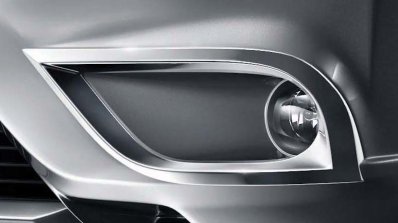 Nissan Terrano Groove Limited Edition chrome foglight enclosure