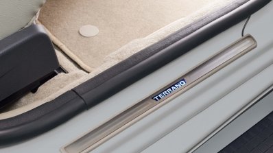 Nissan Terrano Groove Limited Edition scuff plate