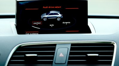 2015 Audi Q3 facelift MMI India Review