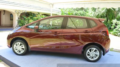 2015 Honda Jazz 1.2 VX MT profile India