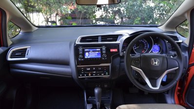 2015 Honda Jazz Petrol V CVT dasboard Review