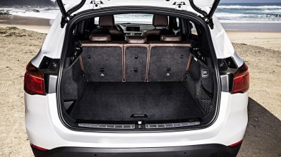 2016 BMW X1 boot