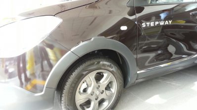 Renault Lodgy Stepway body cladding