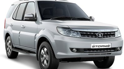 Tata Safari Storme facelift front quarter