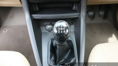 2015 Ford Figo Aspire Titanium 1.5 Diesel gear lever first drive review