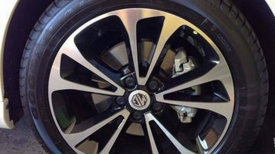 2015 MG 6 facelift rim spotted in a Thai dealership