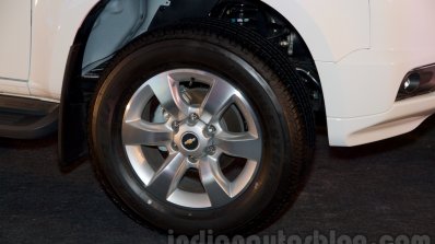 2016 Chevrolet Trailblazer alloy wheels unveiled in Delhi