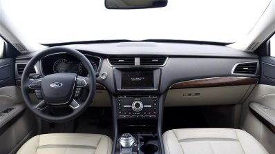 2016 Ford Taurus interior spotted in the flesh post unveil