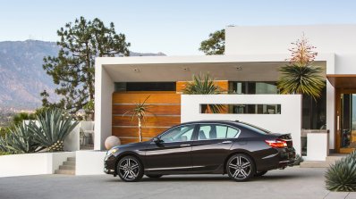 2016 Honda Accord facelift side press shots