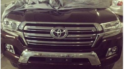 2016 Toyota Land Cruiser facelift revealed