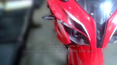 Bajaj Pulsar RS400 headlight spied