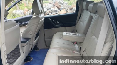 2015 Mahindra XUV500 (facelift) second row legroom review