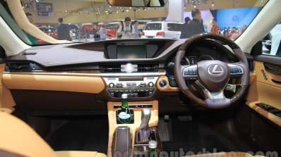 2016 Lexus ES300h interior at the 2015 Gaikindo Indonesia International Motor Show (2015 GIIAS).