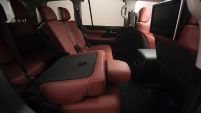 2016 Lexus LX second row seats press image