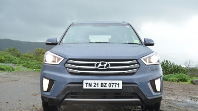 Hyundai Creta Diesel front with headlights Review