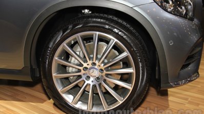 Mercedes GLC wheel at the 2015 Gaikindo Indonesia International Auto Show