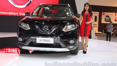 Nissan X-Trail front at the Indonesia International Motor Show 2015