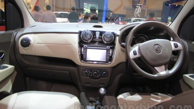 Renault Lodgy center console at the 2015 Gaikindo Indonesia International Auto Show