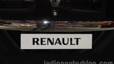 Renault Lodgy rear chrome garnish at the 2015 Gaikindo Indonesia International Auto Show