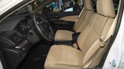 2015 Honda CR-V facelift front seats at the 2015 Chengdu Motor Show