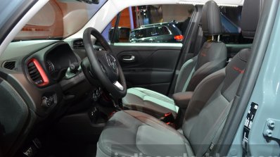 2015 Jeep Renegade Trailhawk front cabin at the IAA 2015
