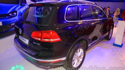 2015 VW Touareg rear quarter at the 2015 NADA Auto Show