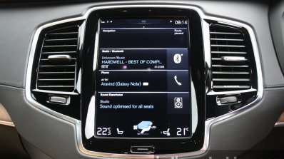 2015 Volvo XC90 D5 Inscription central infotainment display full review