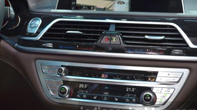 2016 BMW 7 Series M-Sport center console at the IAA 2015