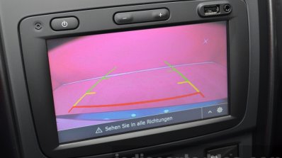 2016 Dacia Duster touchscreen display reverse camera at IAA 2015