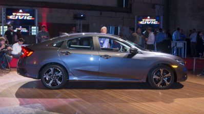 2016 Honda Civic side live images