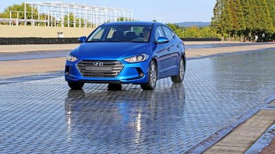 2016 Hyundai Elantra front press shots