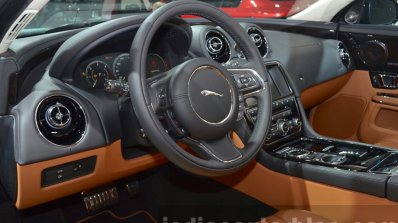 2016 Jaguar XJ steering wheel at IAA 2015