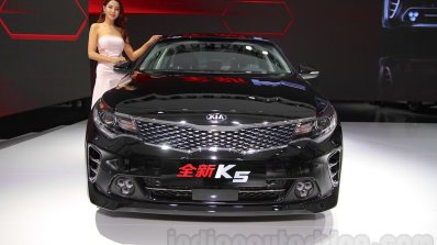 2016 Kia K5 front at the 2015 Chengdu Motor Show