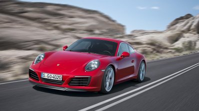 2016 Porsche 911 Carrera facelift front three quarter unveiled