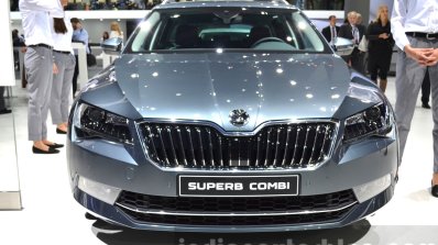 2016 Skoda Superb Combi (estate) front at the IAA 2015