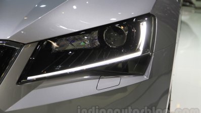 2016 Skoda Superb headlight at the 2015 Chengdu Motor Show