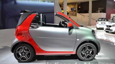 2016 Smart Fortwo Cabrio side right at IAA 2015