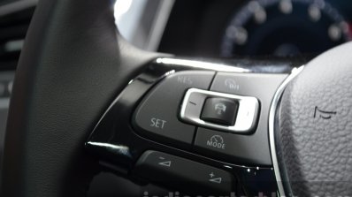 2016 Volkswagen Tiguan steering controls left at IAA 2015