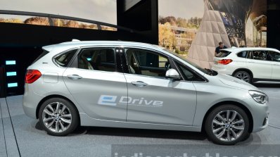 BMW 225xe side at IAA 2015