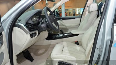 BMW X5 xDrive40e plug-in hybrid front seats at IAA 2015
