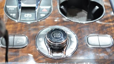 Bentley Bentayga Drive selector at the IAA 2015