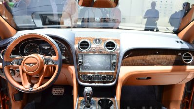 Bentley Bentayga interior at the IAA 2015