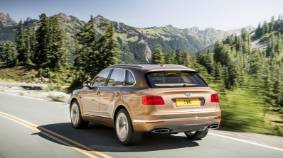 Bentley Bentayga rear quarters press shots