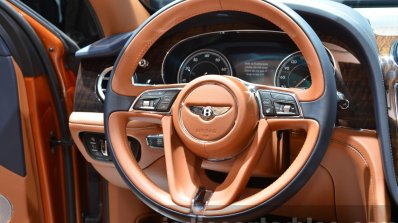 Bentley Bentayga steering wheel at the IAA 2015